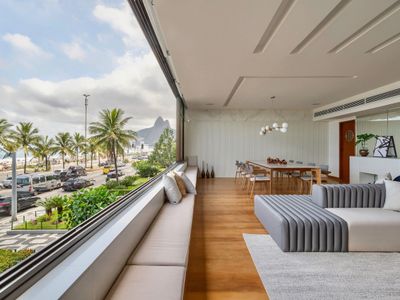 Brand new oceanfront apartment in Ipanema – Ipa004