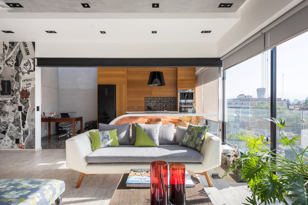 Roma PH Striking living, home office & Rooftop