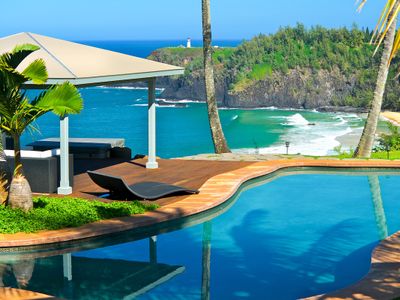 Dali Hale Estate On Secret Beach