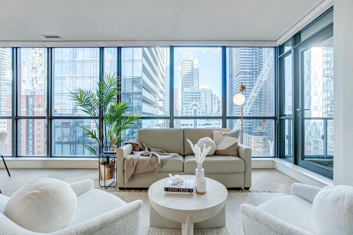 Chic & Spacious 2BR | Sleeps 6 gallery image 2