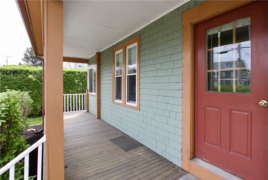 Mariner House, walk to First Beach gallery image 5