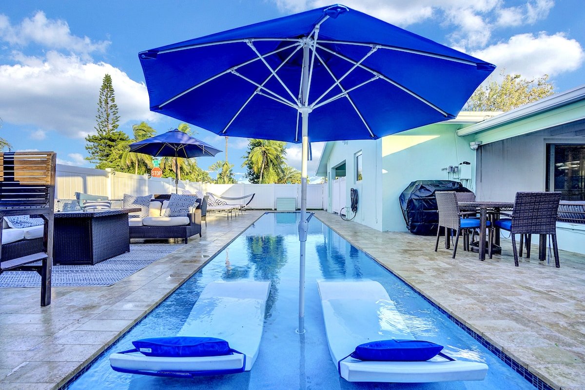 Beach|HeatedPool|Hottub|FreeParking gallery image 2