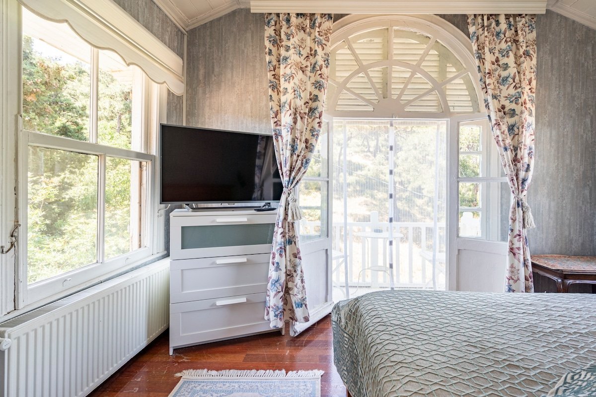 Lale Köşk Apartment 2+3 with forrest and seaview gallery image 4