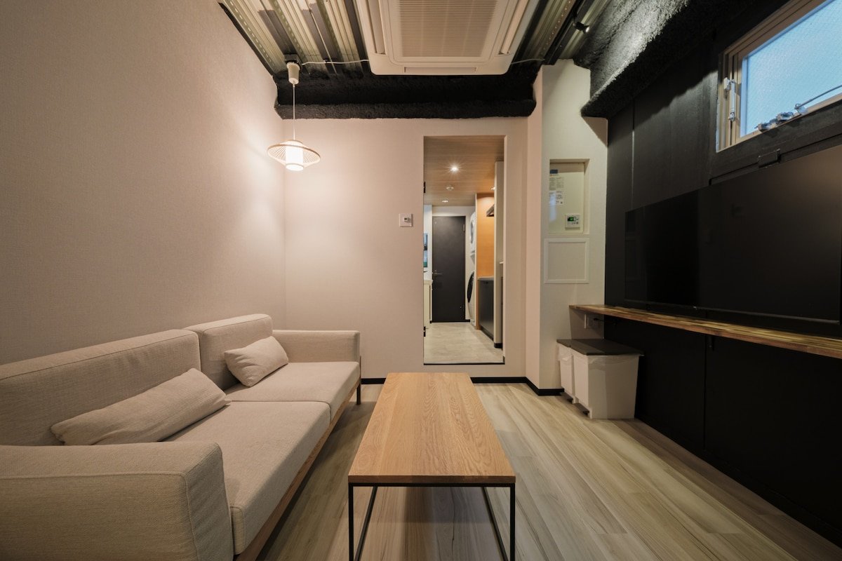 Convenient Shibuya Stay | Modern Japanese Comfort gallery image 2