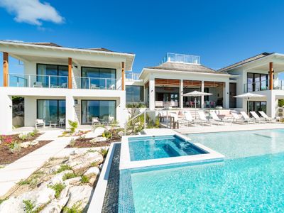 Bristol Breeze Villa