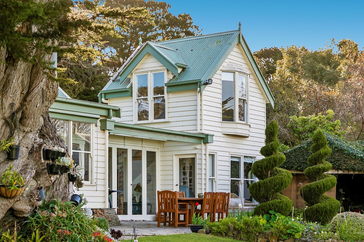 Old World Charm – Shoreham with gorgeous views