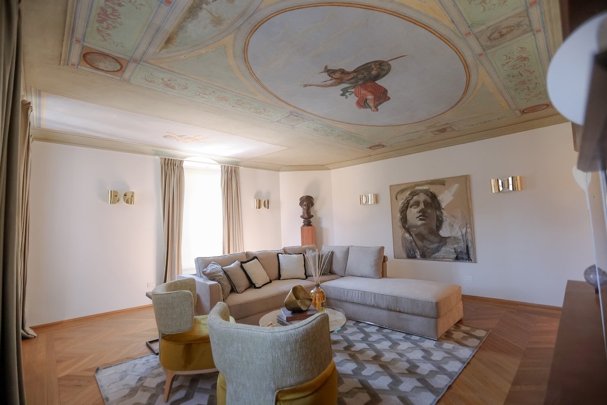 Old Bridge + Lift | Luxury & Comfort gallery image 2