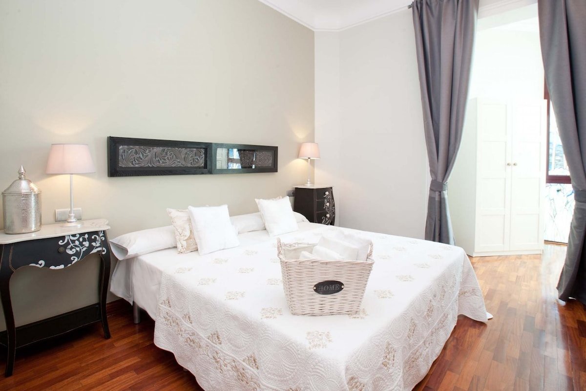 Le Monde-Fabulous 5-Bedroom Apartment gallery image 2