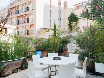 3 Unique Apartments – 1 Building – Rooftop! EP9GUT