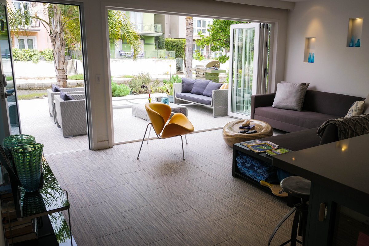 Luxury on the Venice Canals | Walk to Beach