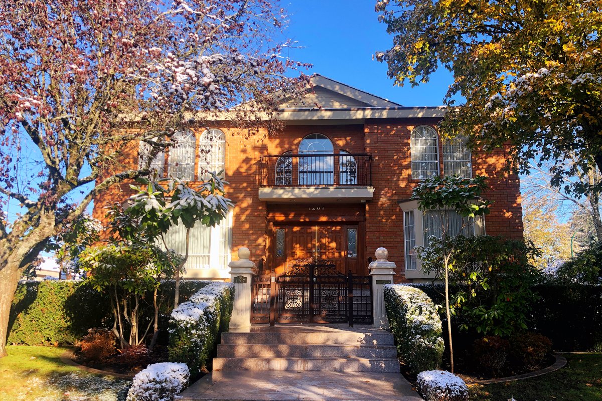 Super Cosy 8Bedroom(10bed)&6Bath -10min DT/Airport