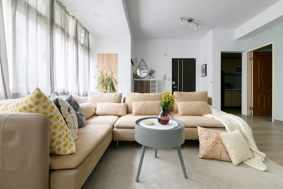 3BRM/2Baths/5 min to MRT/shopping Street/downtown gallery image 3