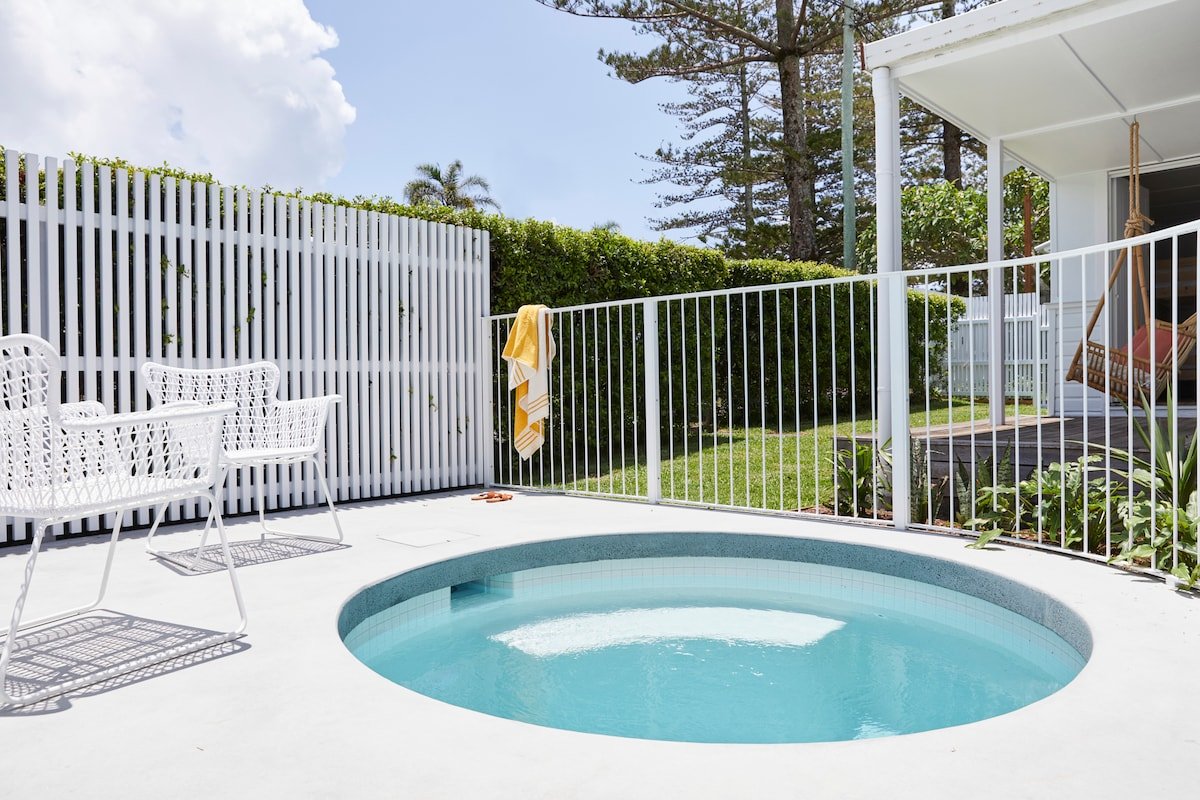 Paradiso Property – Drifters house and studio gallery image 2