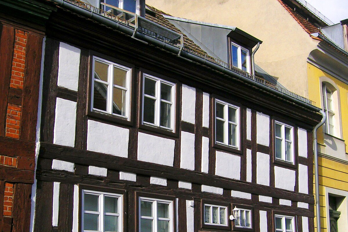 Lovely Frame House for Bigger Group gallery image 2