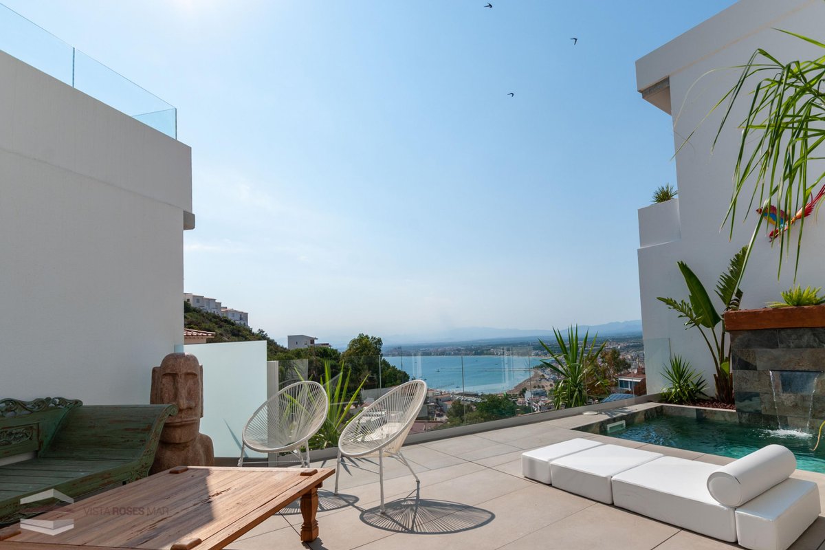 superior villa with private pool and sea view (cap