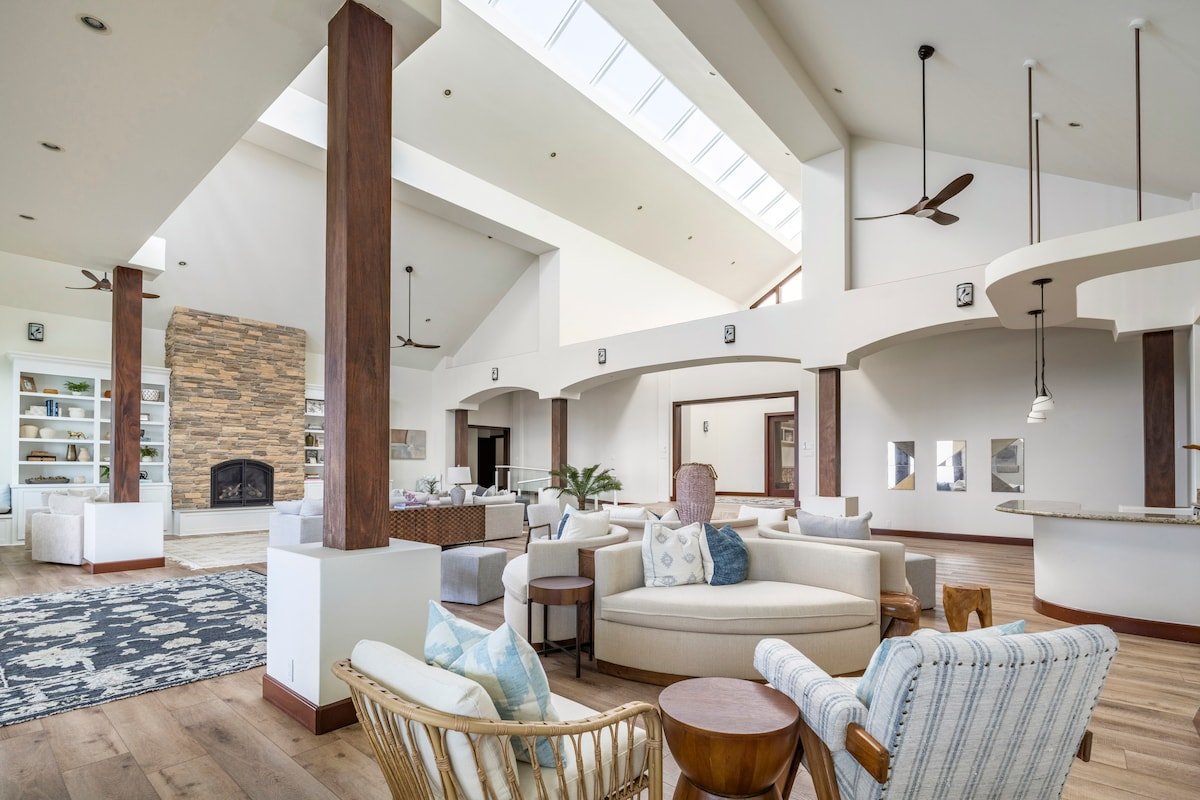 Luxury Kona Mansion: Infinity Pool & Epic Views gallery image 5