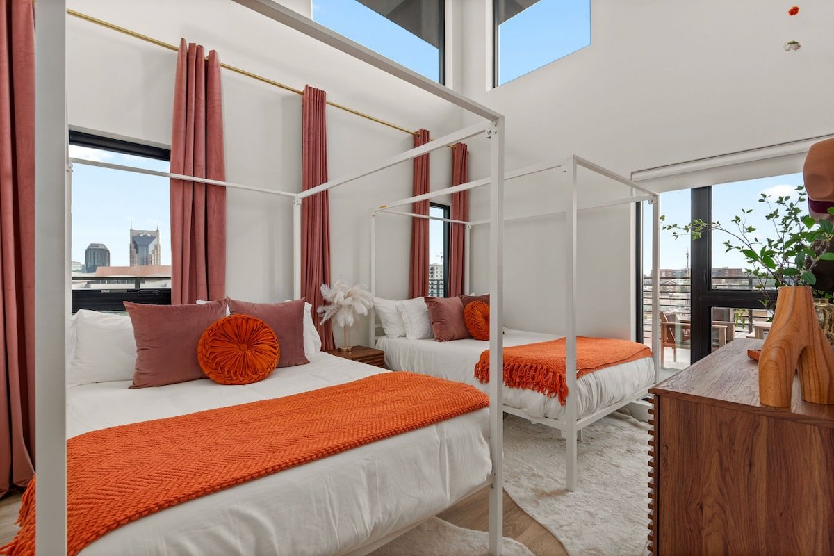 Dreamy Penthouse | Festive Christmas Escape gallery image 4