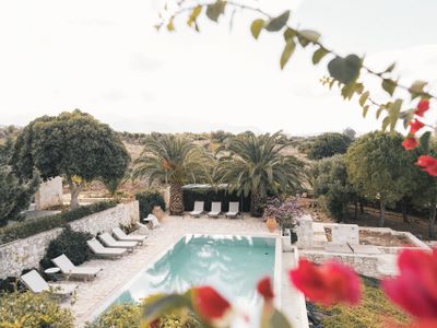 The 5 Seasons | 4 Studios