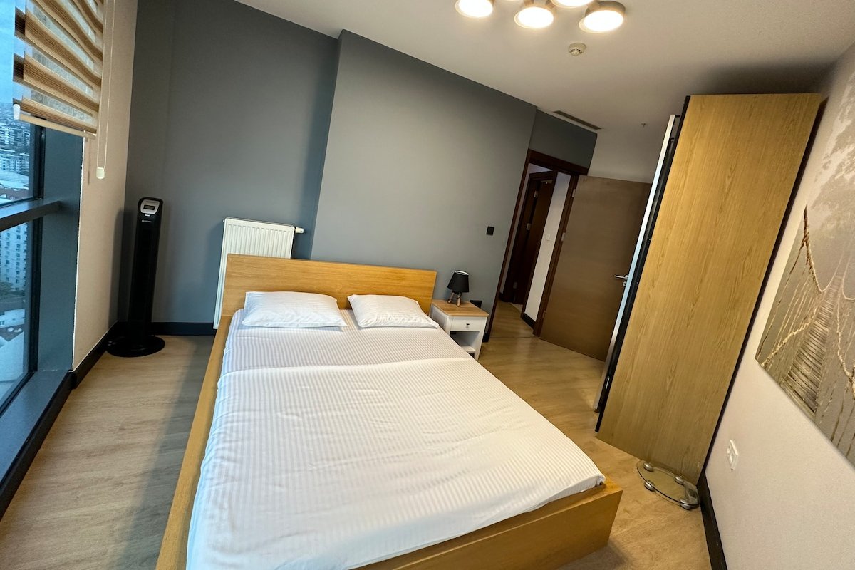 Middle of emaar-optiumum-akasya gallery image 2