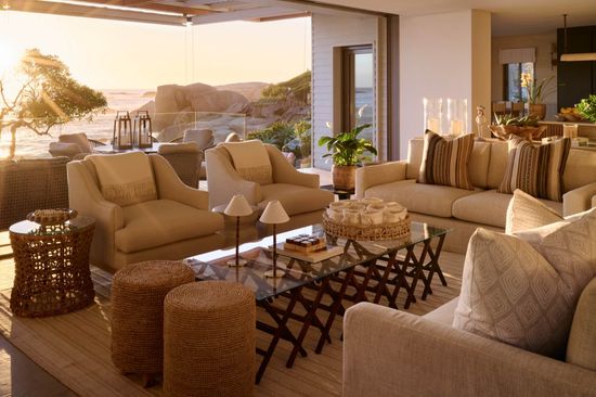 Cape Town Luxury Escapes Lounge Opens Up To Patio Ground Floor