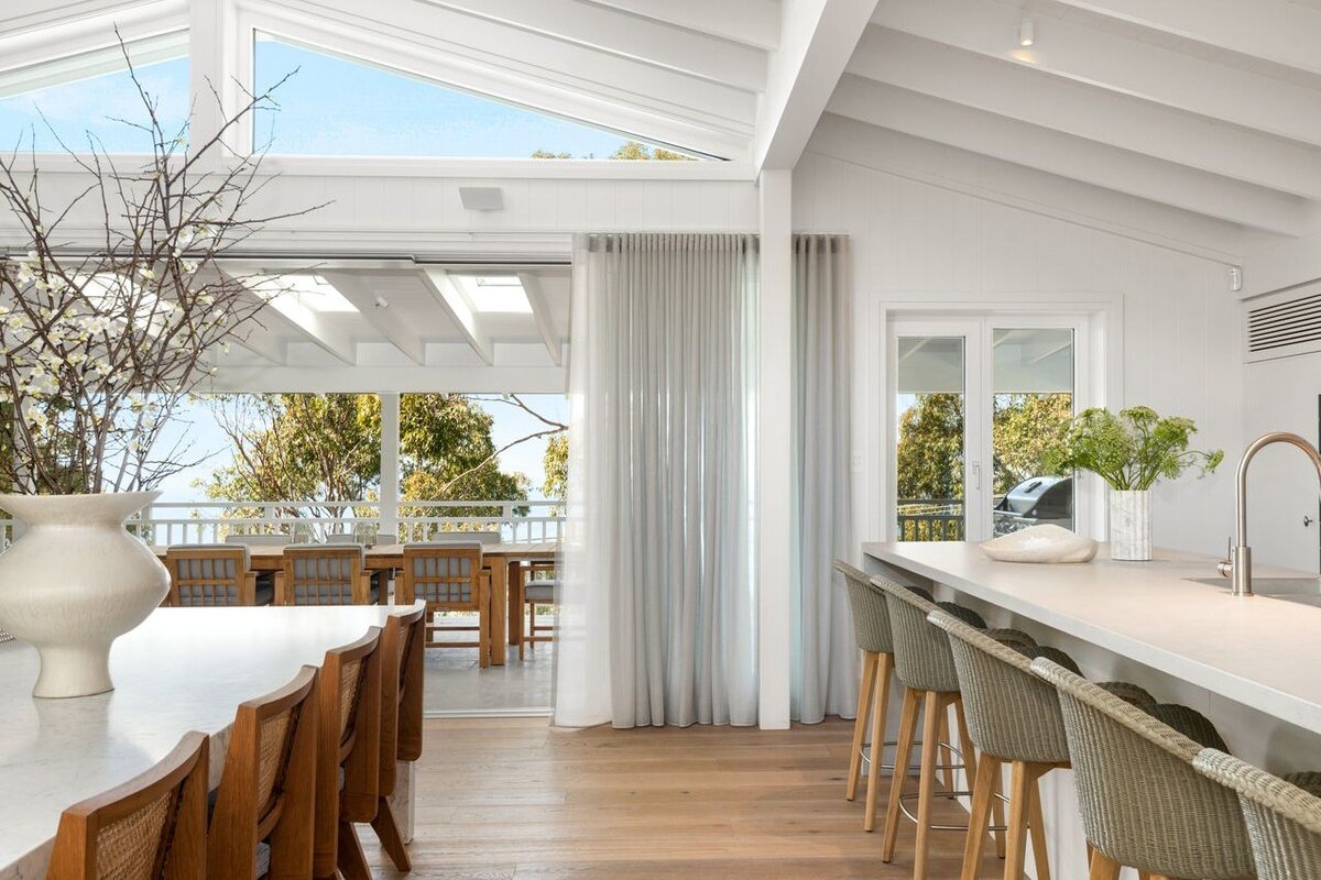 Pacific View by Palm Beach Holiday Rentals gallery image 4