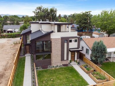 Luxury Rooftop Views 4 Bed 4 Bath Gourmet Kitchen