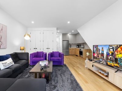 NEW |Mural, Yard +Gameroom |3BR 3BA in NYC