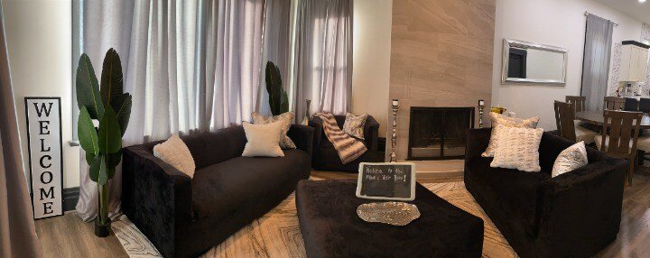 The Noir & Ivory Oakland Home gallery image 3