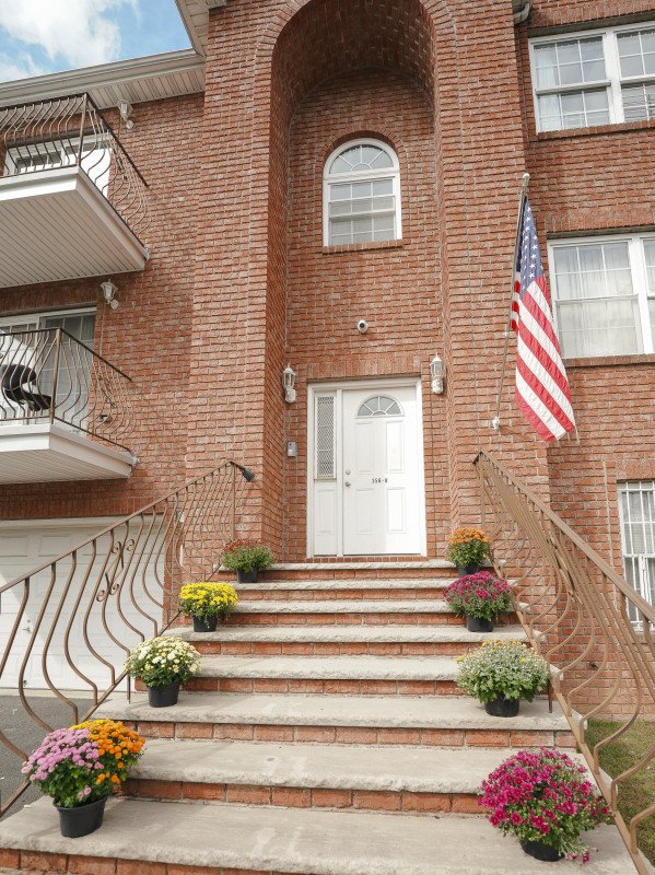 Newark Liberty Gem Brick House: 356-8 Apt 3