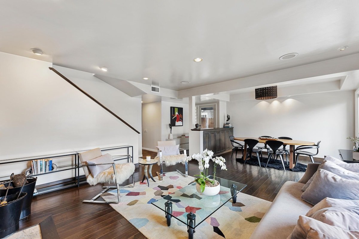 Chic Family Beach Home on Coveted Walk Street gallery image 5