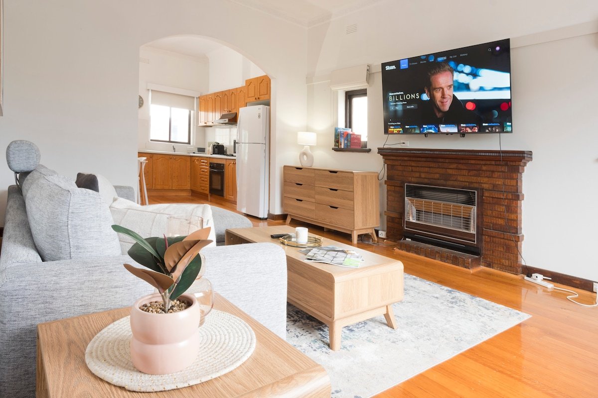 Richmond Delights – 4 Bedroom Duplex gallery image 5