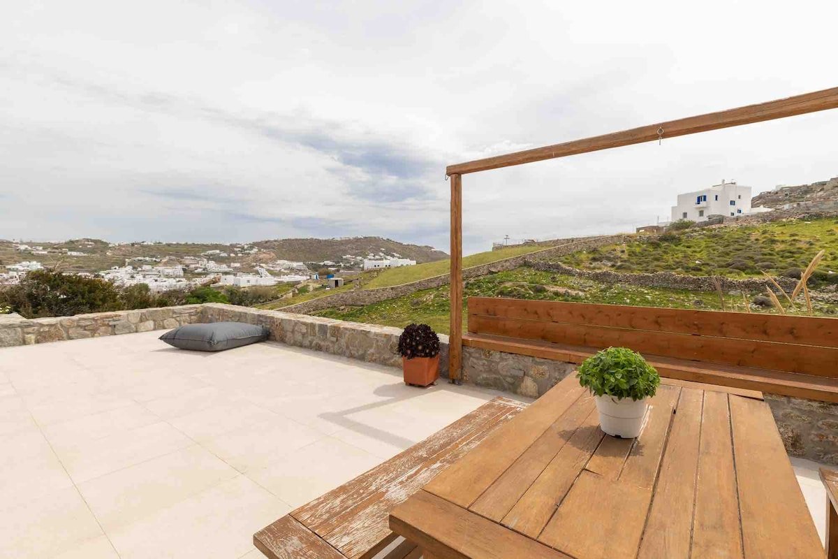 IKADE Mykonos I, 2 BR @ 2 bathrooms gallery image 4