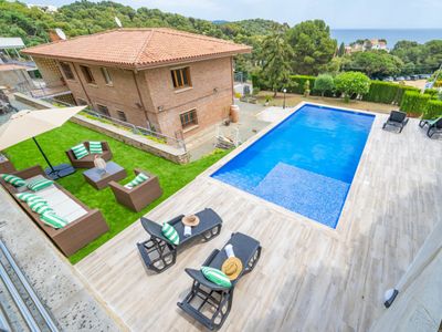 Villa Santa Cristina – Beachfront, Pool, BBQ & A/C