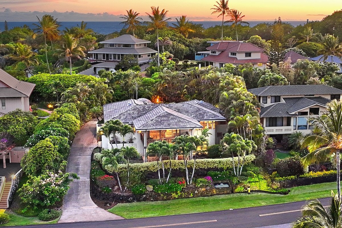 Hale Keoniloa: Tropical Charm + Pool in Poipu gallery image 3
