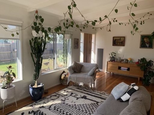 Modern beach bungalow gallery image 3