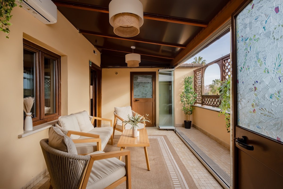 Colosseo Flats and Penthouse gallery image 4