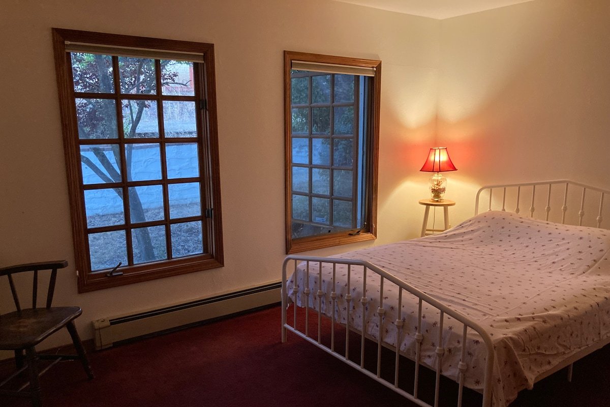 Peaceful Place to Relax gallery image 4