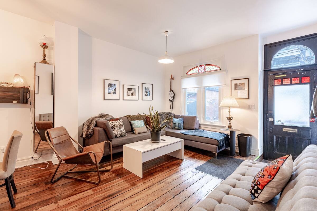 World Cup, Convention Centre, Downtown Townhouse