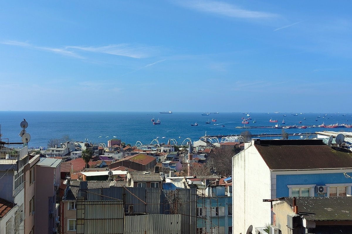 Deluxe 3 bedroom Sea Wiew apart gallery image 3