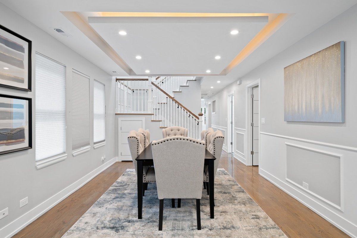 Gorgeous 7BD Home w/ Garage gallery image 4