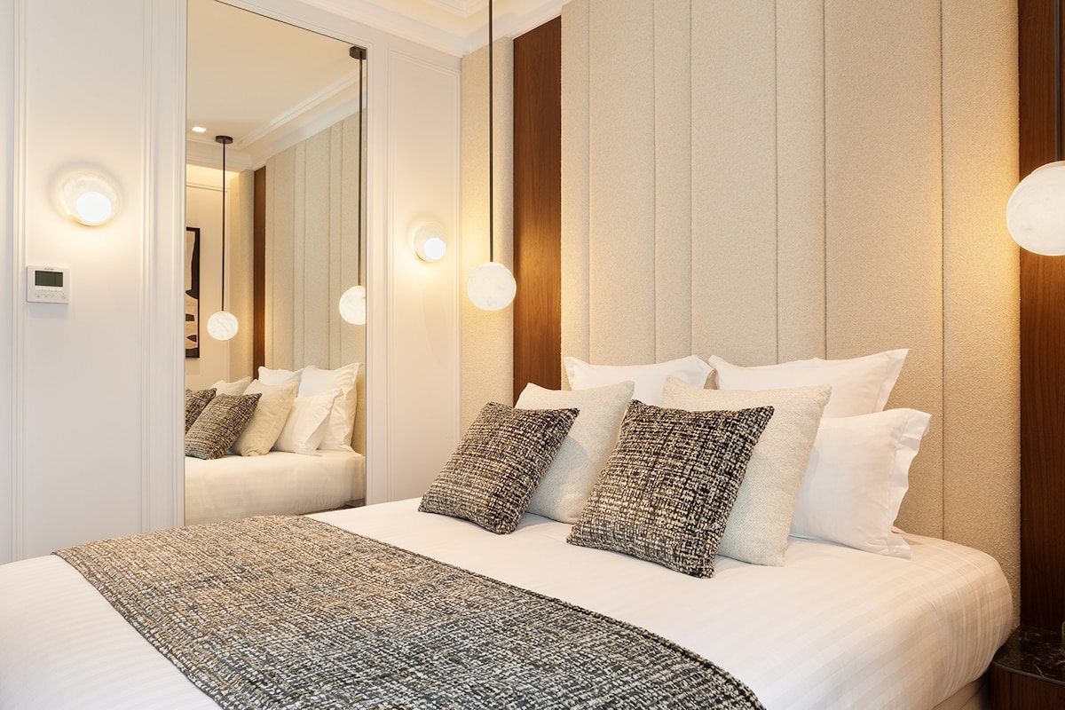 The Lander – Serviced 2BR/2BA – Opéra II gallery image 3