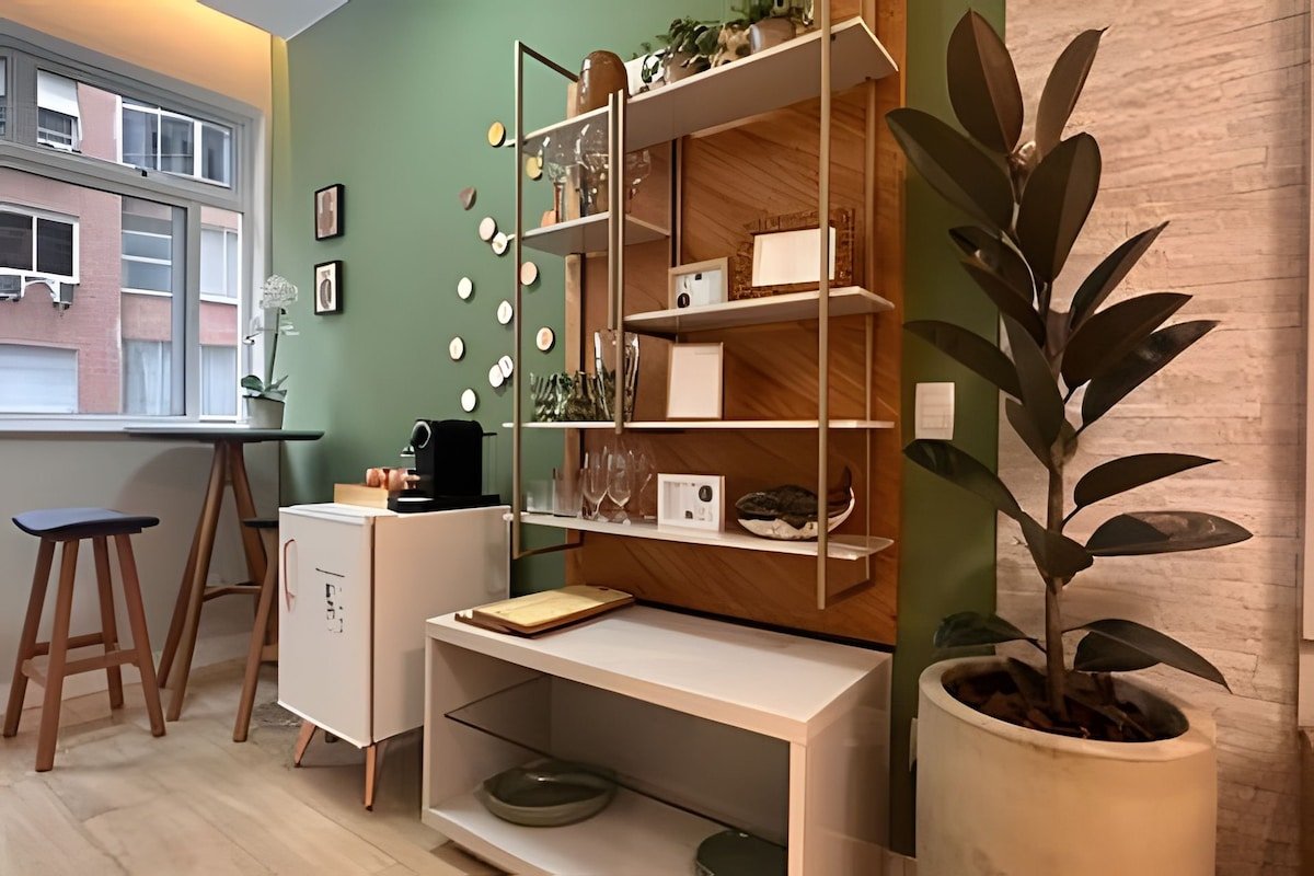 Copacabana New Stylish Apt, Beach Block, Sleeps 6 gallery image 4