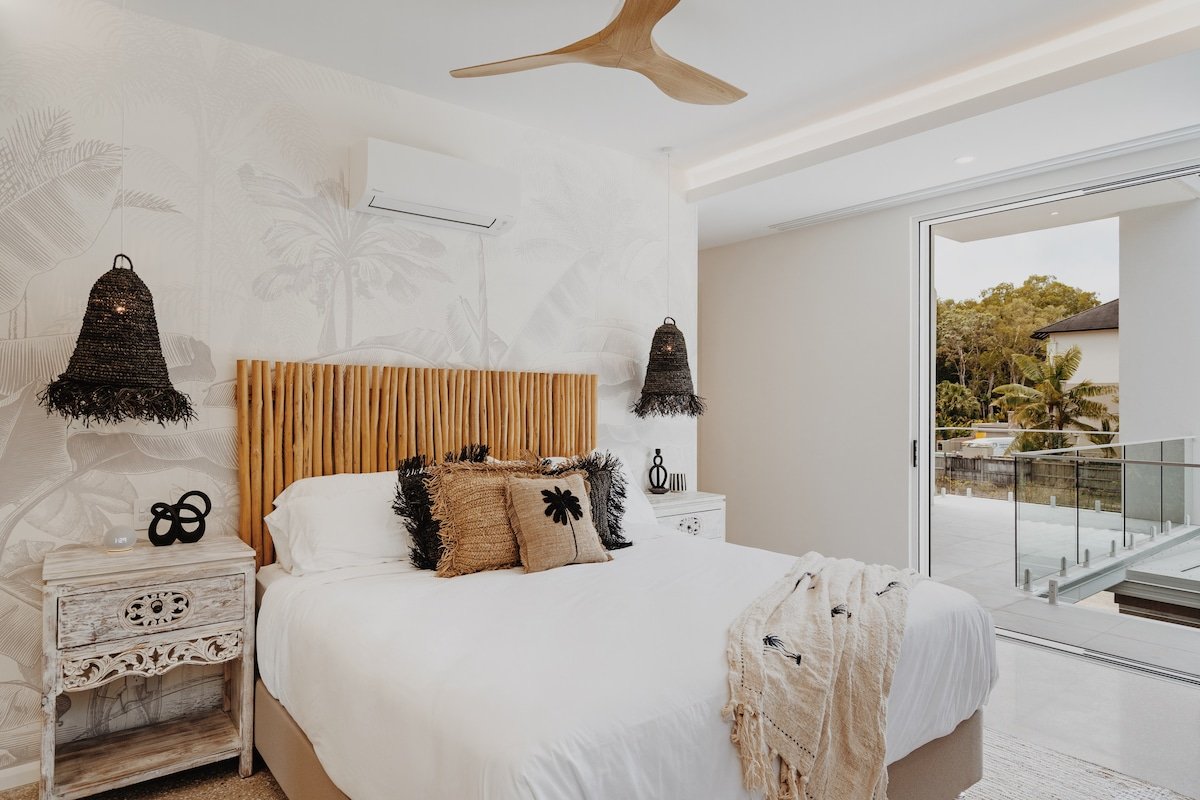 Villa by the C gallery image 2