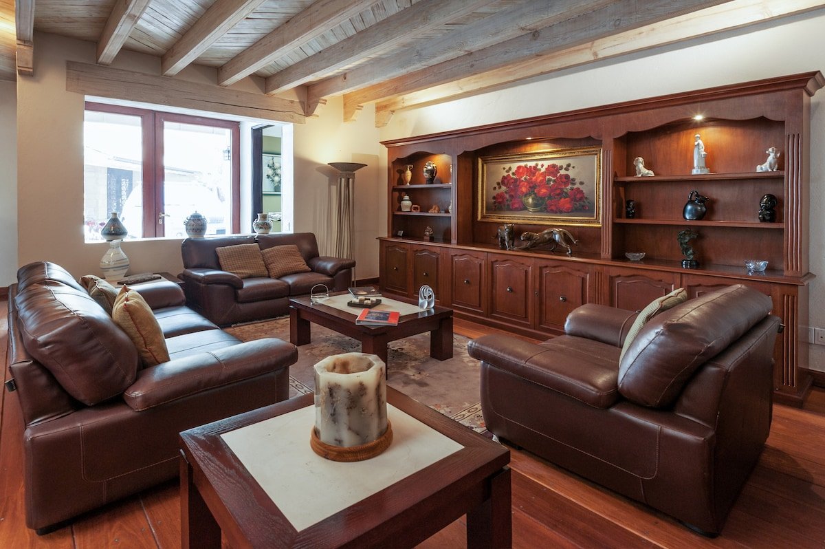 Lovely & modern house in the heart Coyoacan gallery image 2