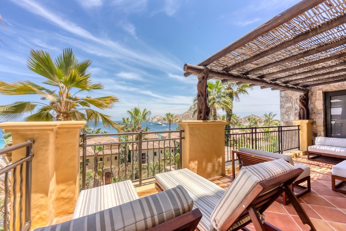 Luxury Condo | Swimmable Beach | 5-Star Amenities! gallery image 5