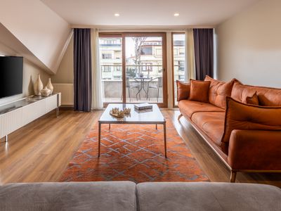 Luxury 3 Bedroom Apartment Terrace & Pool &Parking