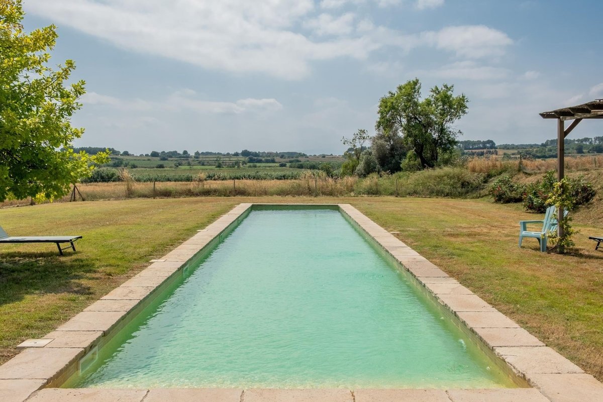 Villa con encanto y piscina, gallery image 2