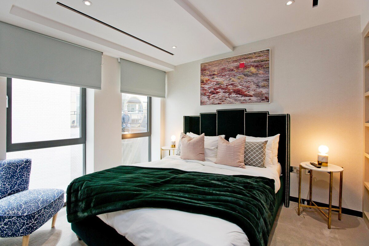 37GS Residences | 2bedroom Apt 416 near Piccadilly gallery image 5