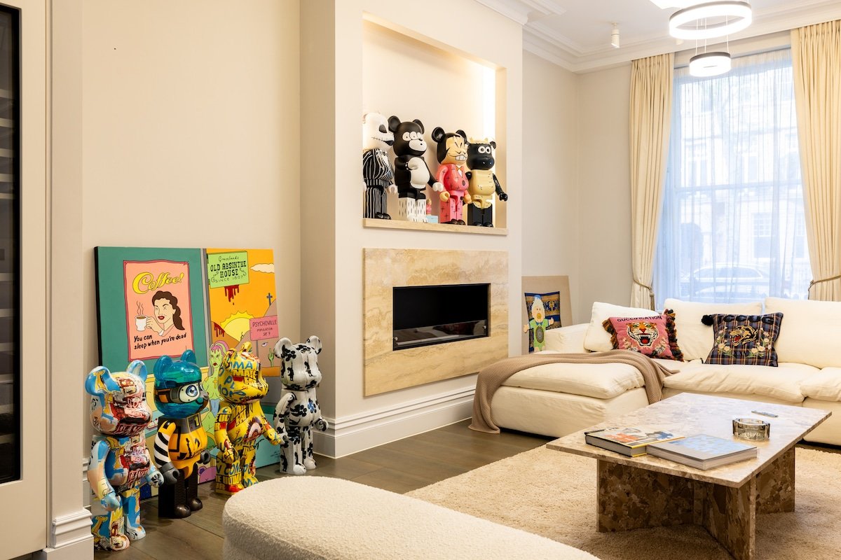 J-LUXCornelia 3-Bedroom Designer Flat – 1750 Sq F gallery image 2