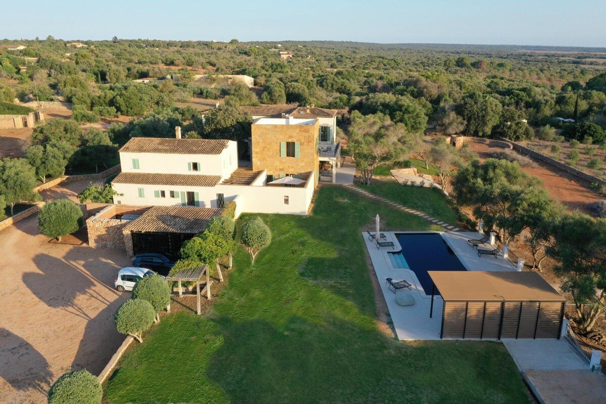 Luxury Dream Finca at Ses Salines gallery image 4